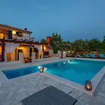 Noa Zadarvillas Ζαντάρ