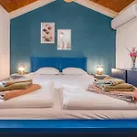 Noa Zadarvillas Ζαντάρ
