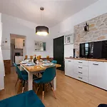 Noa Zadarvillas Βίλα *