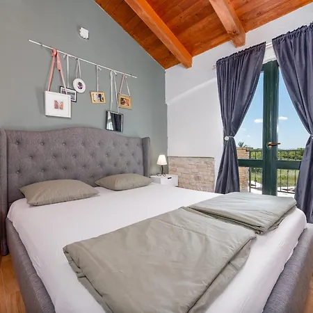 Noa Zadarvillas Vila