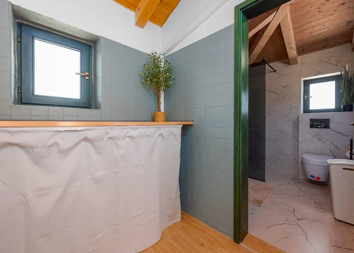 Noa Zadarvillas Ζαντάρ